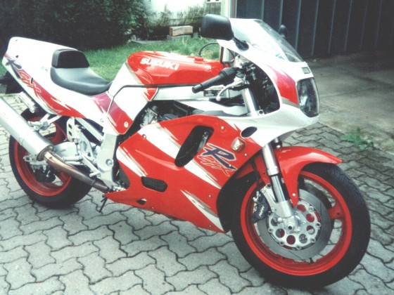 Suzuki GSX-R 750