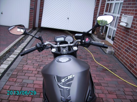 XJ6 SP mit Leovince SBK Underbody